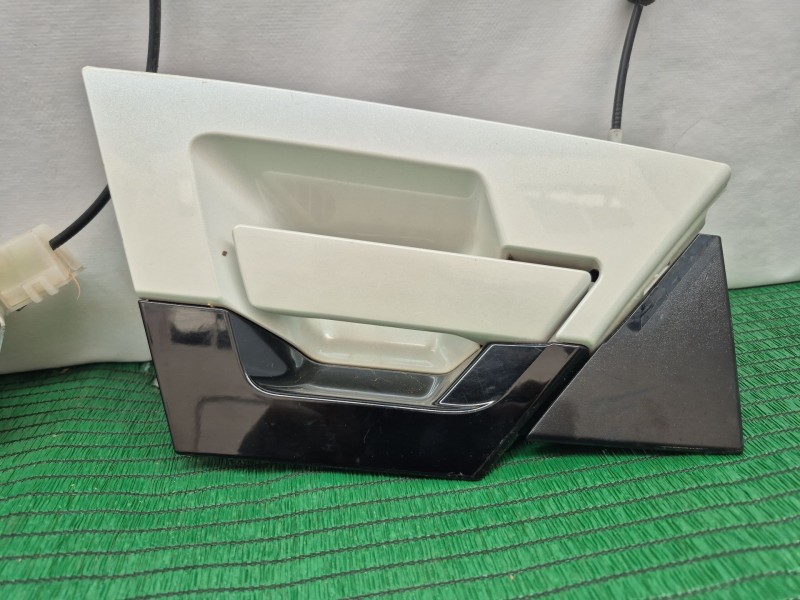 Recambio de cerradura puerta trasera izquierda para toyota c-hr (_x1_) 1.8 hybrid (zyx10_, zyx11_) referencia OEM IAM   