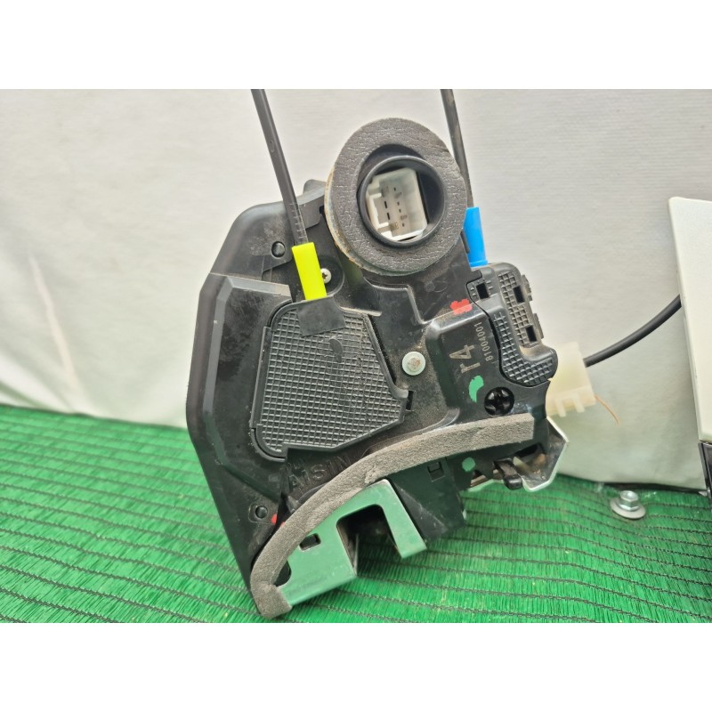 Recambio de cerradura puerta trasera izquierda para toyota c-hr (_x1_) 1.8 hybrid (zyx10_, zyx11_) referencia OEM IAM   