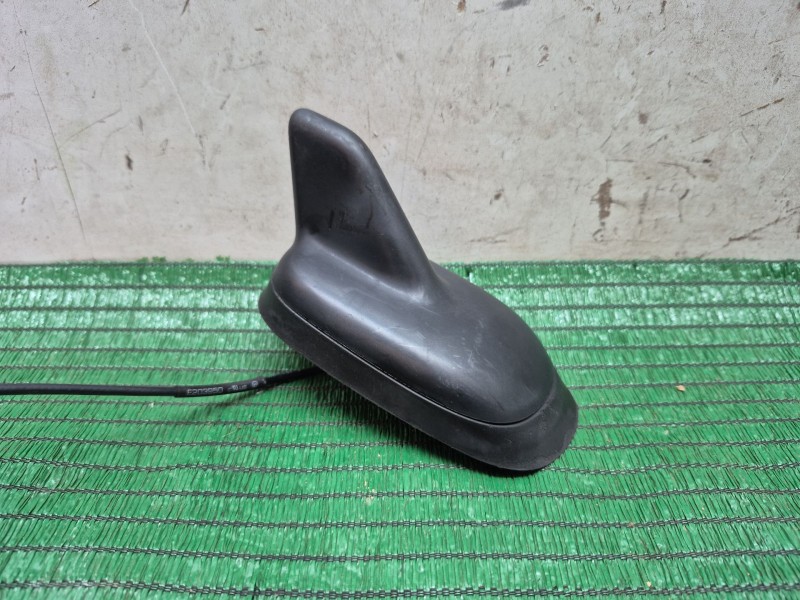 Recambio de antena para volkswagen touran (1t3) referencia OEM IAM   