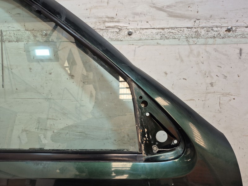 Recambio de puerta delantera derecha para nissan terrano/terrano.ii (r20) elegance referencia OEM IAM    Recambio de puerta delantera derecha para nissan terrano/terrano.ii (r20) elegance referencia OEM IAM