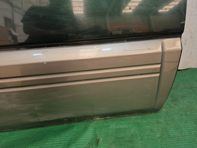 Recambio de puerta delantera derecha para nissan terrano/terrano.ii (r20) elegance referencia OEM IAM    Recambio de puerta delantera derecha para nissan terrano/terrano.ii (r20) elegance referencia OEM IAM