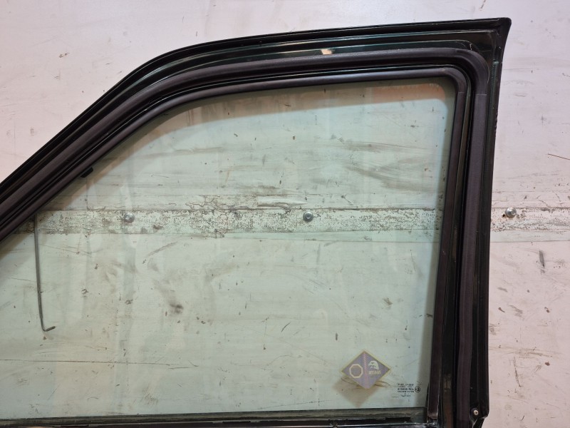 Recambio de puerta delantera derecha para nissan terrano/terrano.ii (r20) elegance referencia OEM IAM    Recambio de puerta delantera derecha para nissan terrano/terrano.ii (r20) elegance referencia OEM IAM
