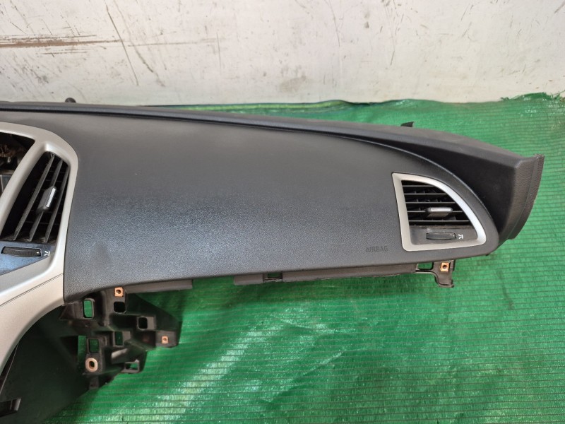 Recambio de salpicadero para opel astra j (p10) 1.7 cdti (68) referencia OEM IAM   