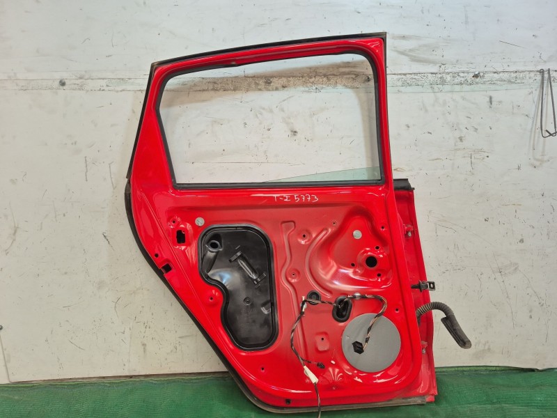 Recambio de puerta trasera izquierda para volkswagen polo v (6r1, 6c1) 1.2 referencia OEM IAM 6R4833311 6R4833311 6R4833311