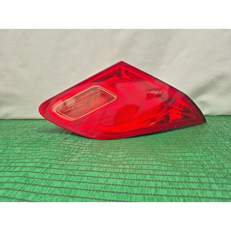 Recambio de piloto trasero izquierdo interior para opel astra j (p10) 1.7 cdti (68) referencia OEM IAM   