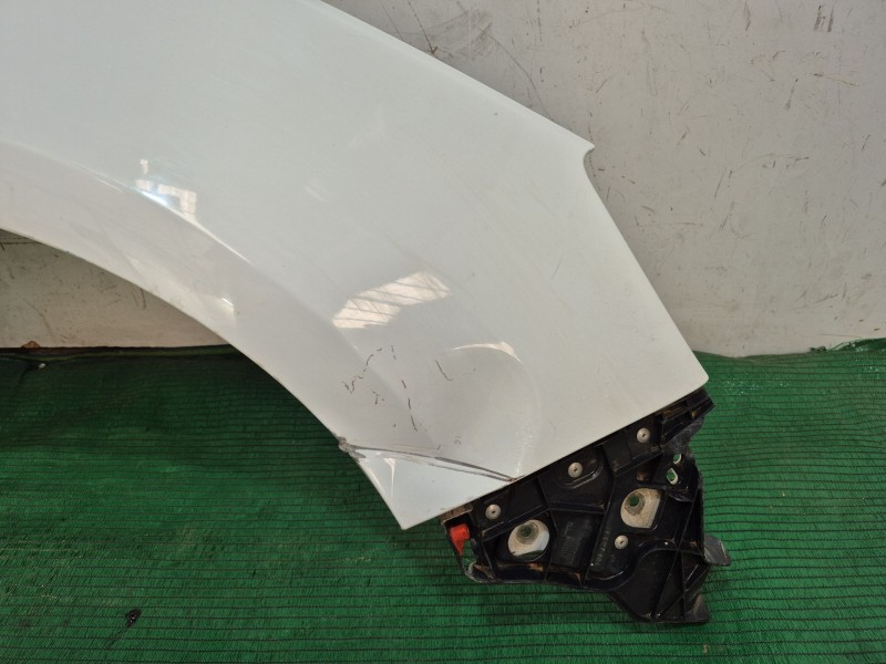 Recambio de aleta delantera derecha para opel astra j (p10) 1.7 cdti (68) referencia OEM IAM   