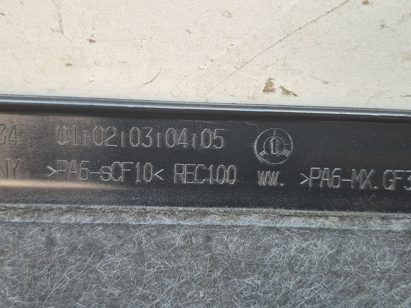 Recambio de tapa motor para mini mini (f55) cooper d referencia OEM IAM 8579534 8579534 8579534