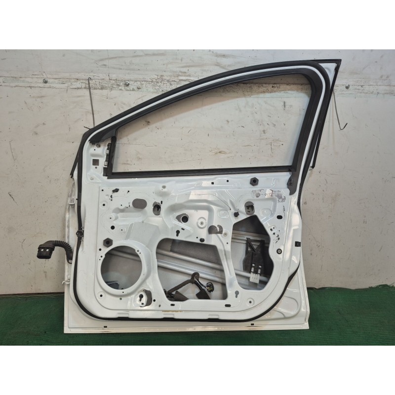 Recambio de puerta delantera derecha para ford focus iii 1.0 ecoboost referencia OEM IAM BM51A20220BP BM51A20220BP BM51A20220BP