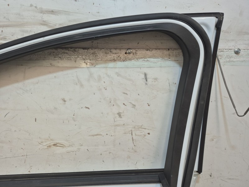 Recambio de puerta delantera derecha para ford focus iii 1.0 ecoboost referencia OEM IAM BM51A20220BP BM51A20220BP BM51A20220BP