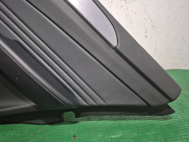 Recambio de guarnecido puerta trasera derecha para mercedes-benz clase m (w166) referencia OEM IAM   