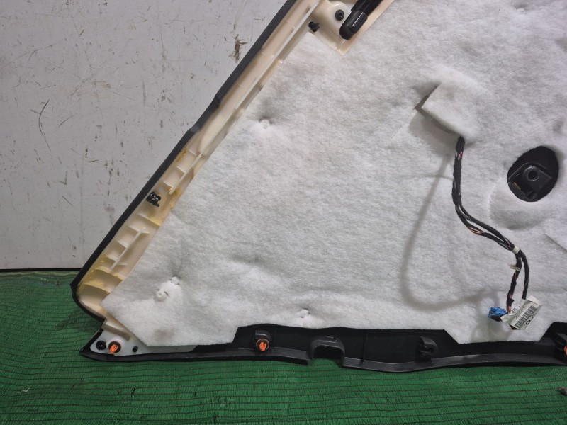 Recambio de guarnecido puerta trasera derecha para mercedes-benz clase m (w166) referencia OEM IAM   