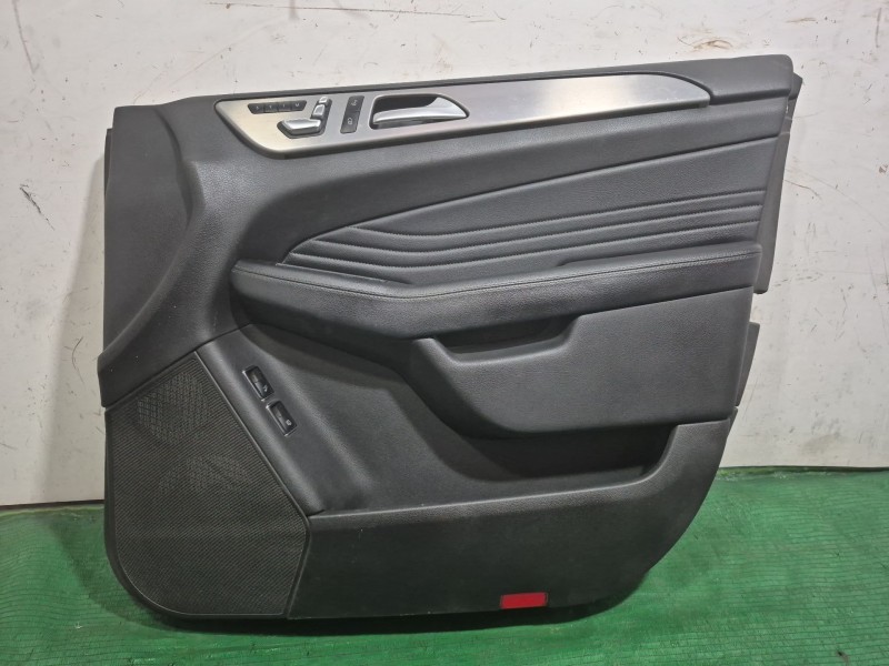 Recambio de guarnecido puerta delantera derecha para mercedes-benz clase m (w166) referencia OEM IAM   