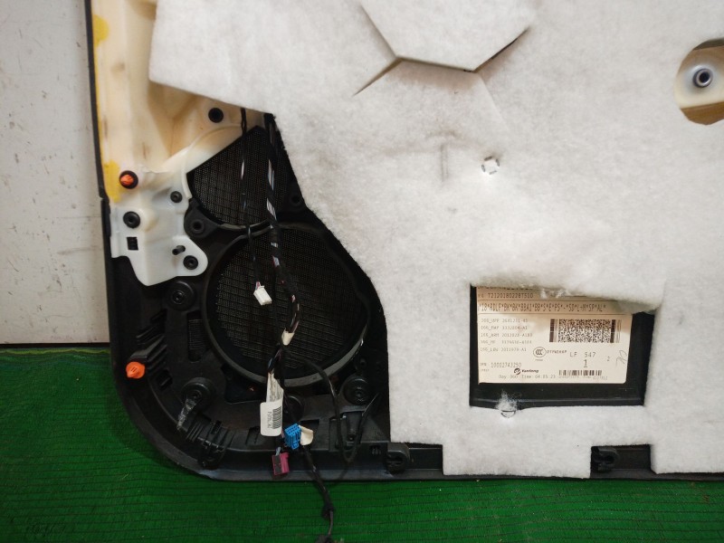 Recambio de guarnecido puerta delantera izquierda para mercedes-benz clase m (w166) referencia OEM IAM   