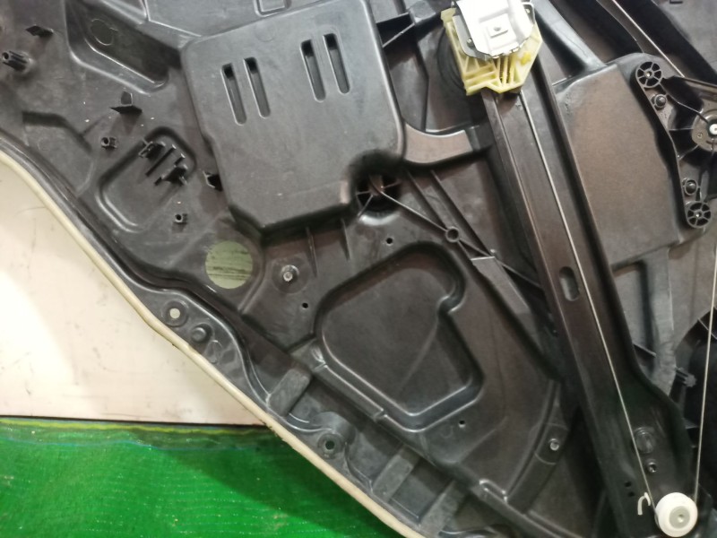 Recambio de elevalunas delantero derecho para mercedes-benz clase gle (w166) referencia OEM IAM   