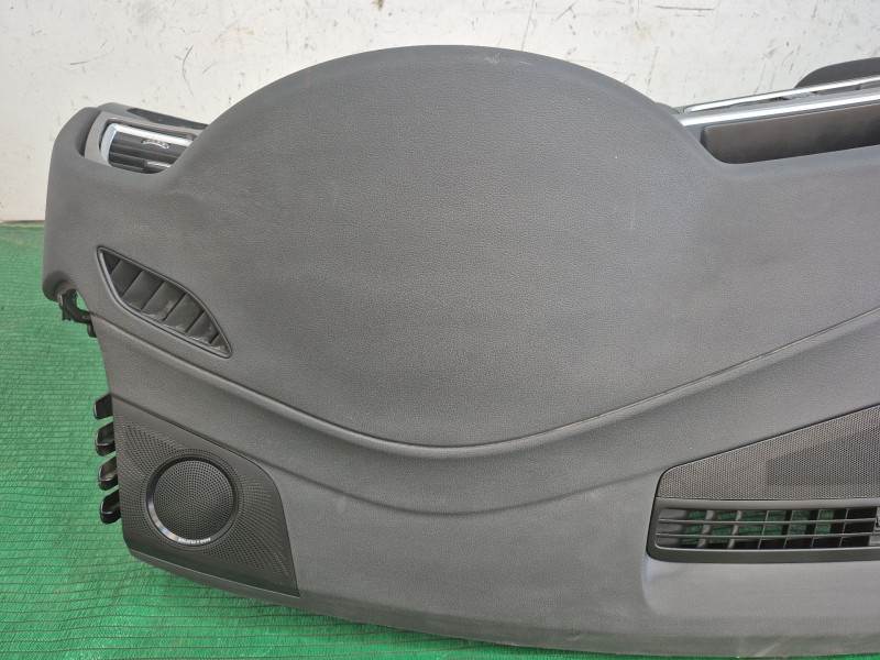 Recambio de salpicadero para audi a5 (8t3) 2.0 tdi referencia OEM IAM 8T2857069 8T2857069 8T2858041