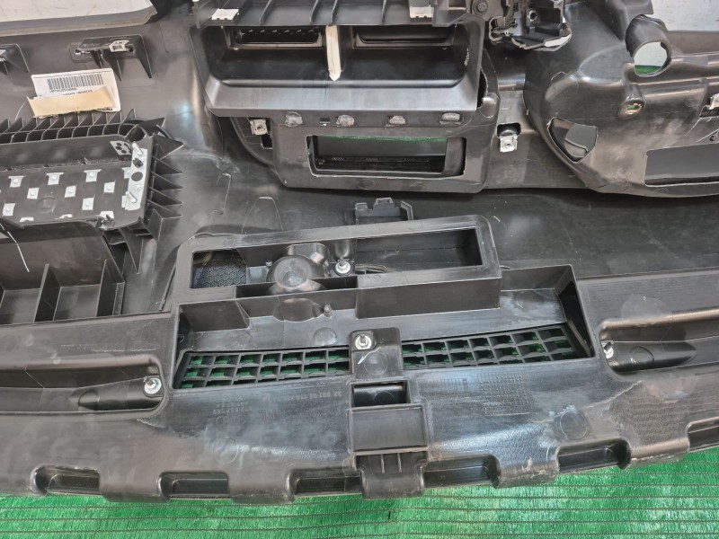 Recambio de salpicadero para audi a5 (8t3) 2.0 tdi referencia OEM IAM 8T2857069 8T2857069 8T2858041