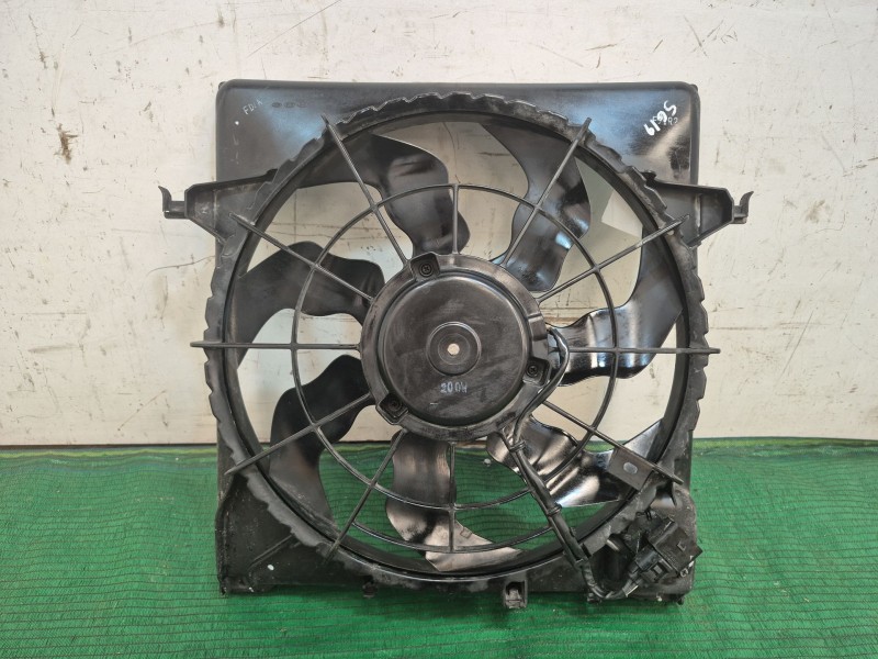 Recambio de electroventilador para kia cee´d hatchback (ed) 1.6 crdi 90 referencia OEM IAM   