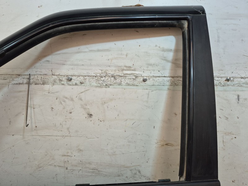 Recambio de puerta delantera izquierda para nissan terrano/terrano.ii (r20) elegance referencia OEM IAM    Recambio de puerta delantera izquierda para nissan terrano/terrano.ii (r20) elegance referencia OEM IAM