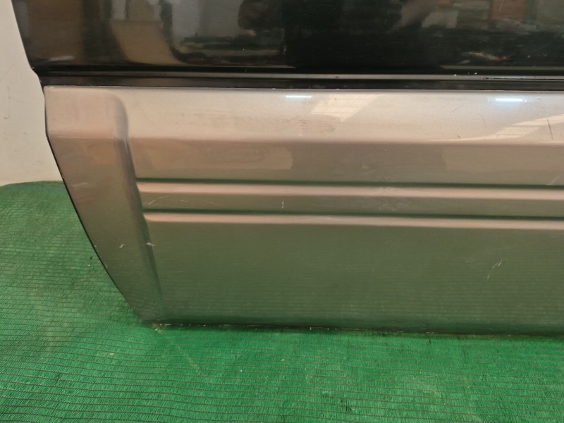 Recambio de puerta delantera izquierda para nissan terrano/terrano.ii (r20) elegance referencia OEM IAM    Recambio de puerta delantera izquierda para nissan terrano/terrano.ii (r20) elegance referencia OEM IAM