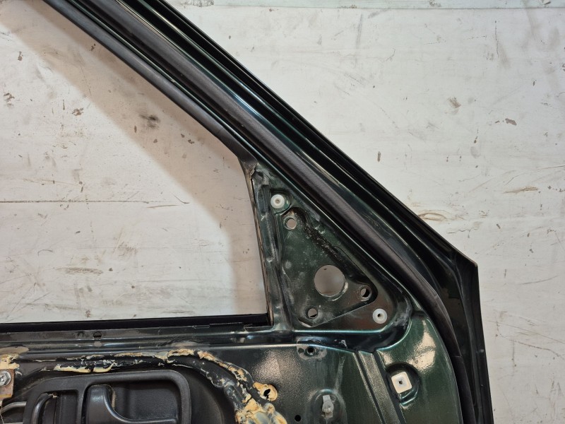 Recambio de puerta delantera izquierda para nissan terrano/terrano.ii (r20) elegance referencia OEM IAM    Recambio de puerta delantera izquierda para nissan terrano/terrano.ii (r20) elegance referencia OEM IAM