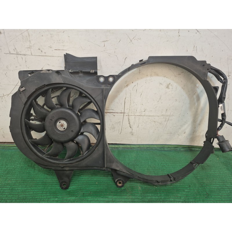 Recambio de electroventilador para audi a4 berlina (8e) 1.9 tdi (96kw) referencia OEM IAM 867010U 867010U 867010U