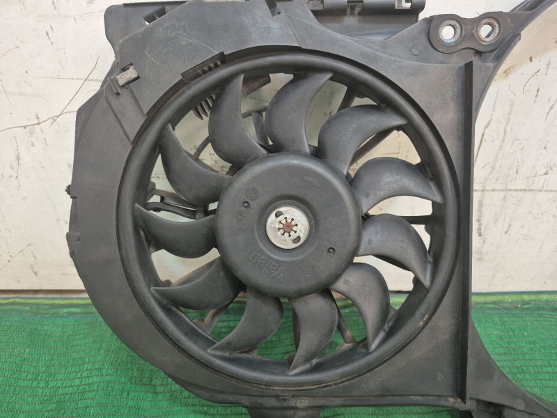 Recambio de electroventilador para audi a4 berlina (8e) 1.9 tdi (96kw) referencia OEM IAM 867010U 867010U 867010U