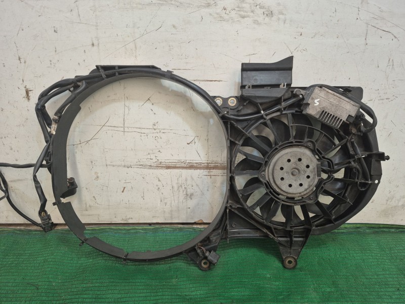 Recambio de electroventilador para audi a4 berlina (8e) 1.9 tdi (96kw) referencia OEM IAM 867010U 867010U 867010U