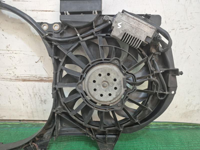 Recambio de electroventilador para audi a4 berlina (8e) 1.9 tdi (96kw) referencia OEM IAM 867010U 867010U 867010U