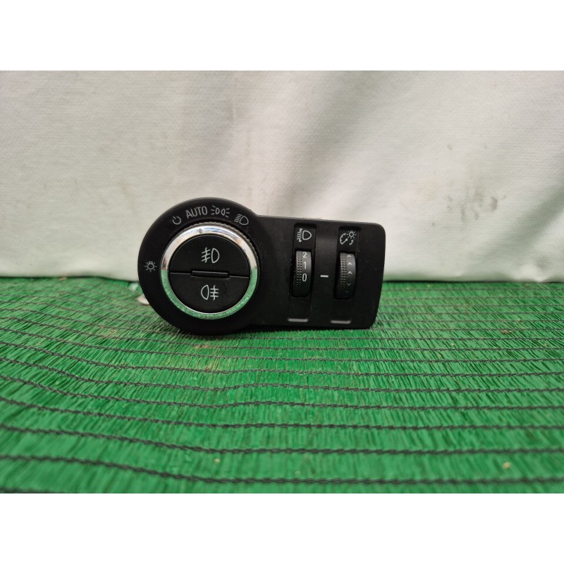 Recambio de mando luces para opel astra j (p10) 1.7 cdti (68) referencia OEM IAM 13268702 13268702 13268702