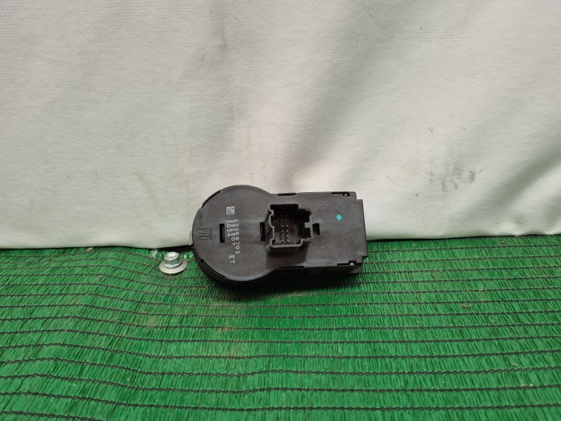 Recambio de mando luces para opel astra j (p10) 1.7 cdti (68) referencia OEM IAM 13268702 13268702 13268702