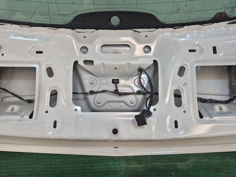 Recambio de porton trasero para opel astra j (p10) 1.7 cdti (68) referencia OEM IAM   