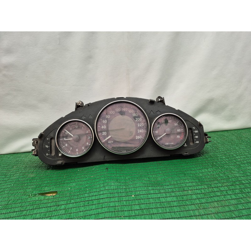 Recambio de cuadro instrumentos para mercedes-benz clase cls (w219) 500 (219.375) referencia OEM IAM 88311 88311 88311