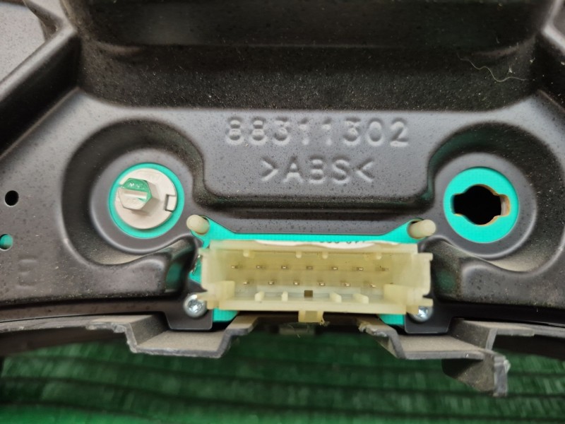 Recambio de cuadro instrumentos para opel combo (corsa c) cargo referencia OEM IAM 88311302 88311302 88311302