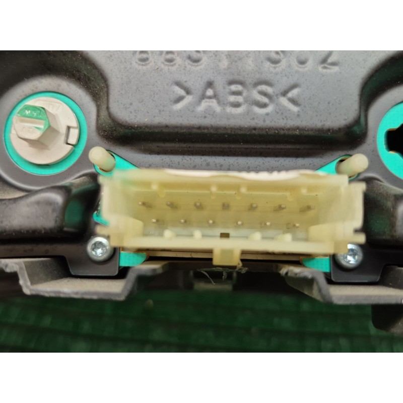 Recambio de cuadro instrumentos para opel combo (corsa c) cargo referencia OEM IAM 88311302 88311302 88311302