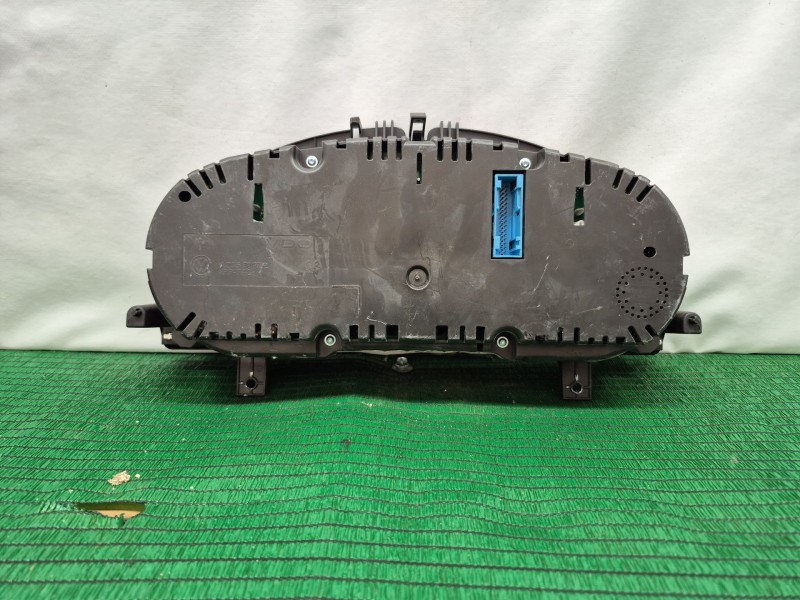 Recambio de cuadro instrumentos para volkswagen passat lim. (362) exclusive bluemotion referencia OEM IAM   