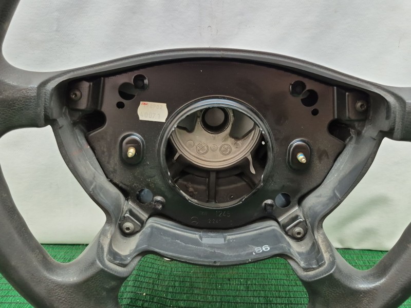 Recambio de volante para mercedes-benz clase e (w211) e 220 cdi (211.006) referencia OEM IAM   