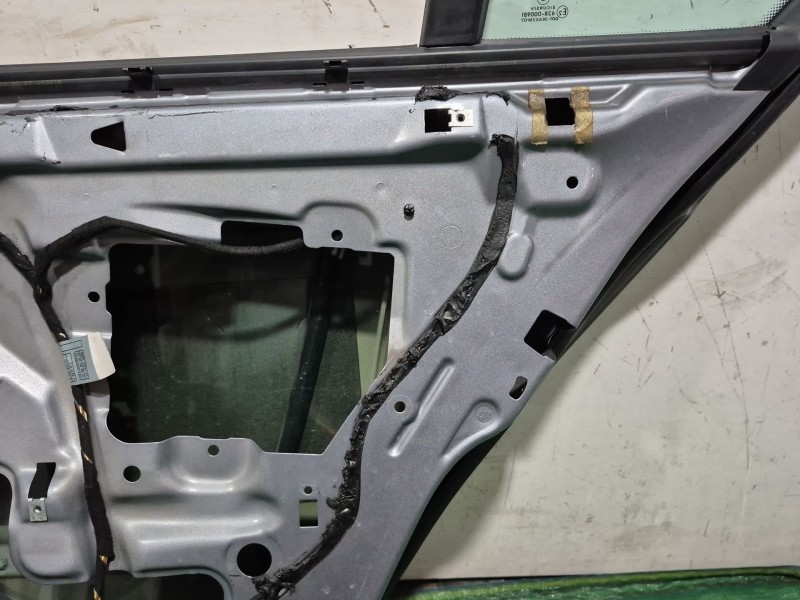 Recambio de puerta trasera derecha para bmw 3 (e46) 320 d referencia OEM IAM   