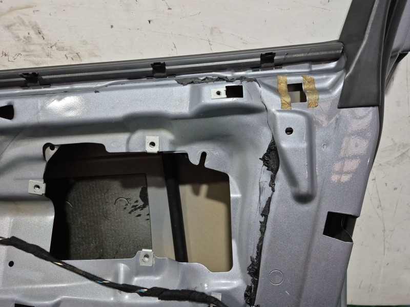 Recambio de puerta delantera derecha para bmw 3 (e46) 320 d referencia OEM IAM   