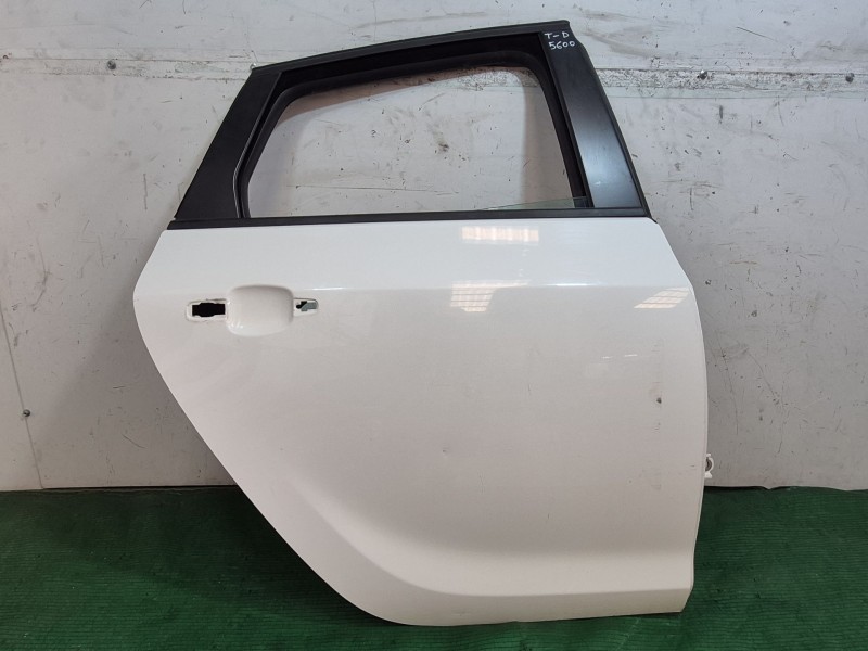 Recambio de puerta trasera derecha para opel astra j (p10) 1.7 cdti (68) referencia OEM IAM   