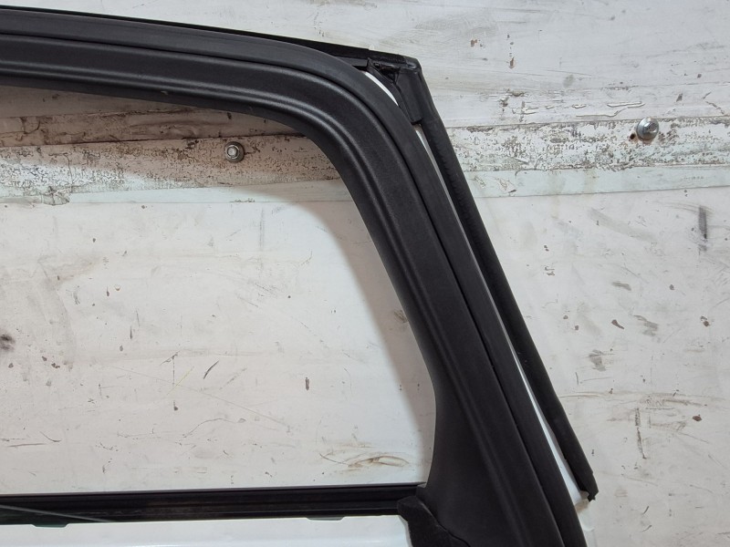 Recambio de puerta trasera derecha para opel astra j (p10) 1.7 cdti (68) referencia OEM IAM   