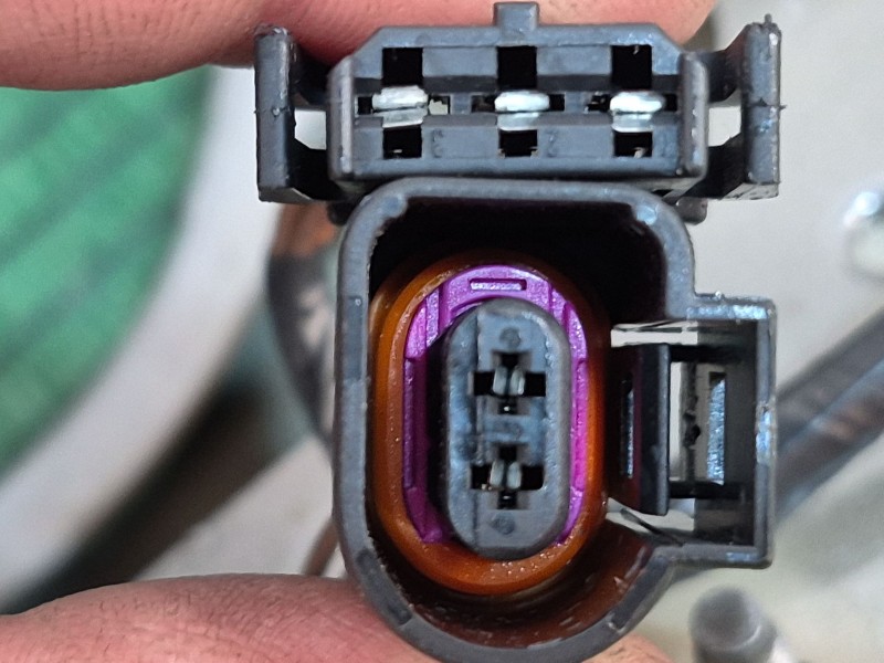 Recambio de tapa maletero para opel astra j (p10) 1.7 cdti (68) referencia OEM IAM   