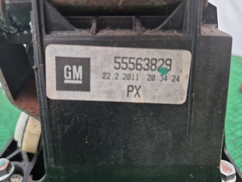 Recambio de palanca cambio para opel astra j (p10) 1.7 cdti (68) referencia OEM IAM 55563829 55563829 55563829