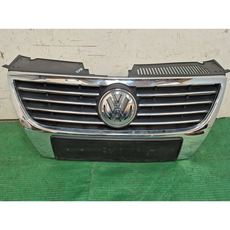 Recambio de rejilla delantera para volkswagen passat b6 (3c2) 2.0 tdi 16v referencia OEM IAM   