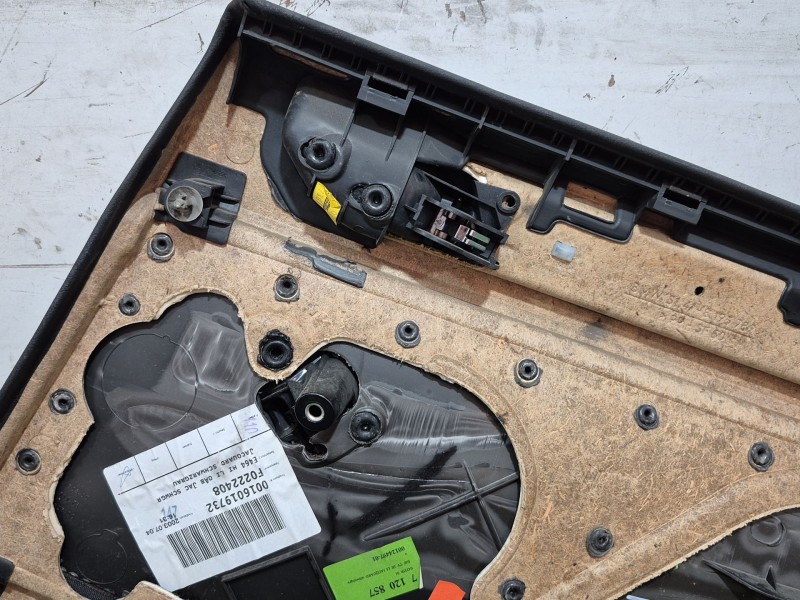 Recambio de guarnecido puerta trasera izquierda para bmw 3 (e46) 320 d referencia OEM IAM 0016019732 / F0222408  