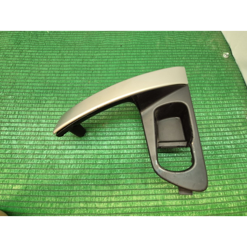 Recambio de molduras delanteras para nissan qashqai i (j10, nj10) 1.5 dci referencia OEM IAM 80950JD000 80950JD000 80950JD000