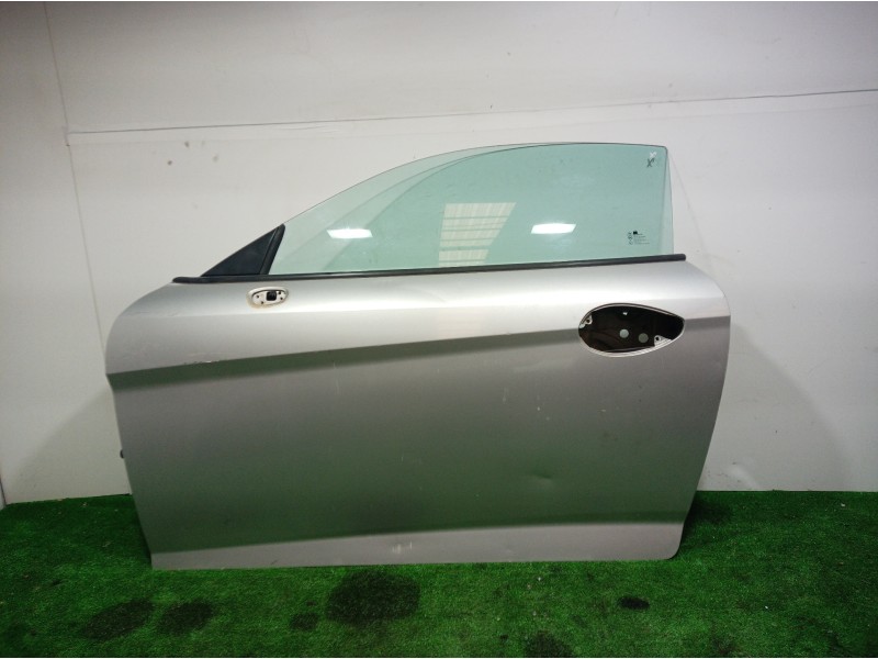 Recambio de puerta delantera izquierda para hyundai coupe (gk) 1.6 fx referencia OEM IAM    Recambio de puerta delantera izquierda para hyundai coupe (gk) 1.6 fx referencia OEM IAM