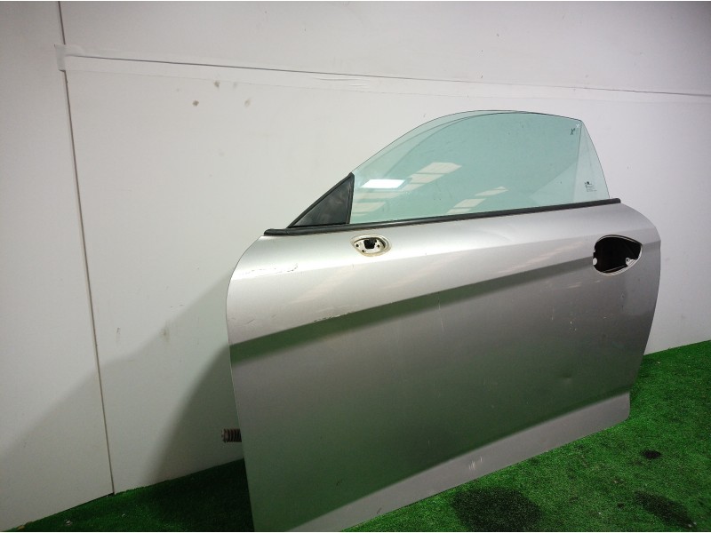 Recambio de puerta delantera izquierda para hyundai coupe (gk) 1.6 fx referencia OEM IAM    Recambio de puerta delantera izquierda para hyundai coupe (gk) 1.6 fx referencia OEM IAM