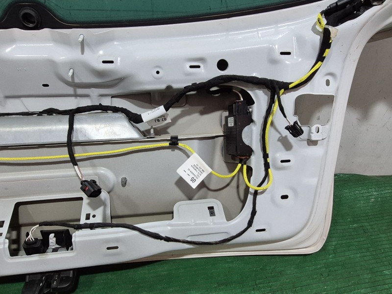 Recambio de porton trasero para volkswagen golf plus v (5m1, 521) 1.6 tdi referencia OEM IAM   