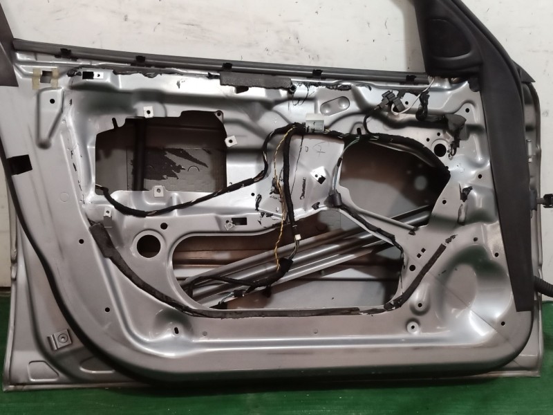 Recambio de puerta delantera izquierda para bmw 3 (e46) 320 d referencia OEM IAM   