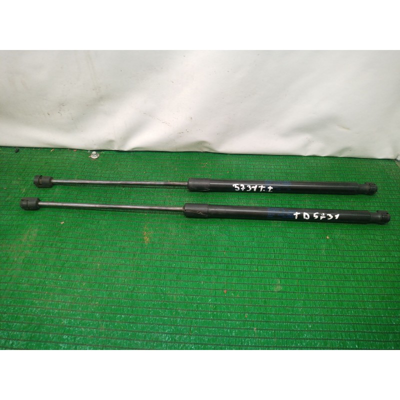 Recambio de amortiguador trasero para ford fiesta vi (cb1, ccn) 1.6 tdci referencia OEM IAM   